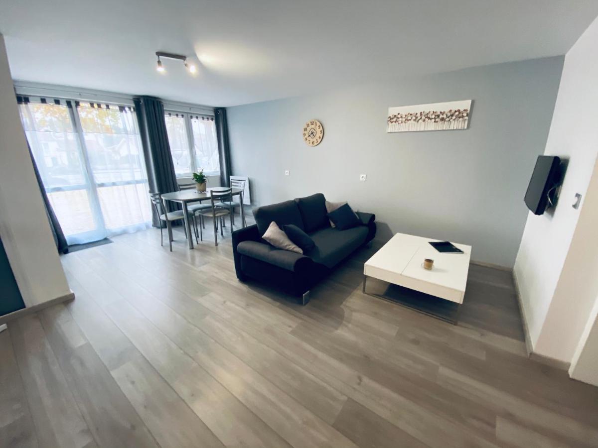 Toul Appartement Entier Avec Parking Prive Au Calme Cosy A Etage Avec Balcon Exterior foto