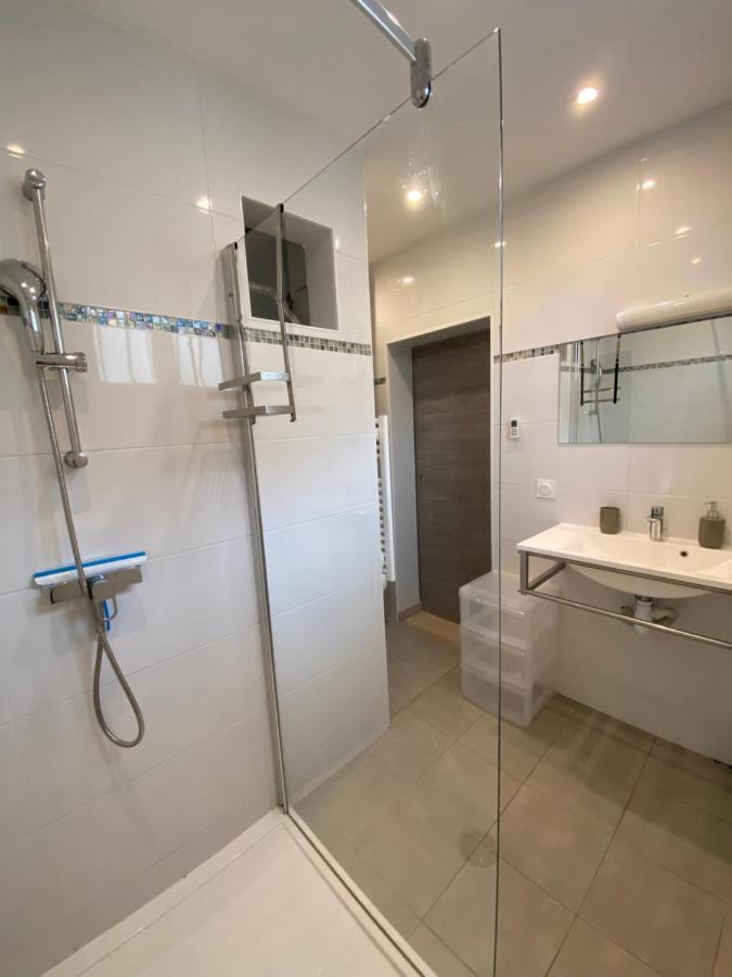 Toul Appartement Entier Avec Parking Prive Au Calme Cosy A Etage Avec Balcon Exterior foto