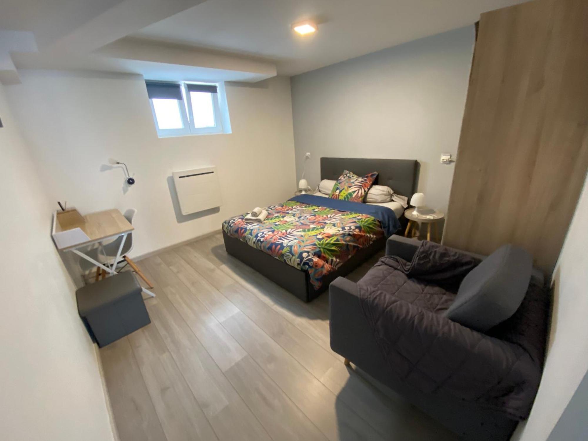Toul Appartement Entier Avec Parking Prive Au Calme Cosy A Etage Avec Balcon Exterior foto